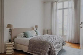 Spacious Apartment - 5br/12p - Chaillot
