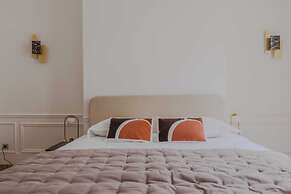 Spacious Apartment - 5br/12p - Chaillot