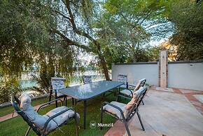 Luxury Private Pool Villa w Pvt Beach on the Palm