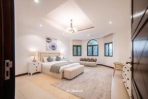 Luxury Private Pool Villa w Pvt Beach on the Palm
