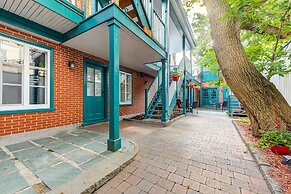 Gorgeous 3 Bedroom 2-floor Old Townhouse