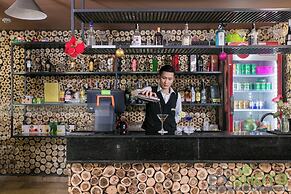 SaPa Signature Inn
