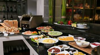 SaPa Signature Inn