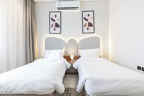 Amber Hospitality - Al Rawdah
