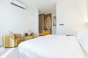 Amber Hospitality - Al Rawdah