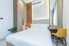 Amber Hospitality - Al Rawdah