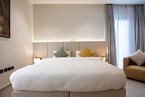 Amber Hospitality - Al Rawdah