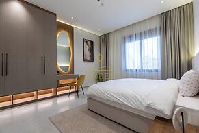 Amber Hospitality - Al Rawdah