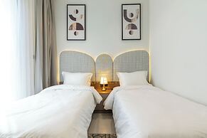 Amber Hospitality - Al Rawdah