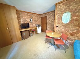 Redgum Motel