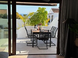 Luxury House With Private Heated Pool in Nerja!
