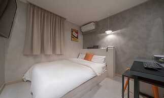 Hotel Nine