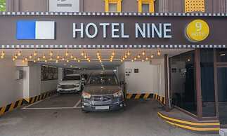 Hotel Nine