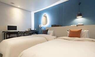 Hotel Nine