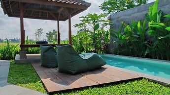 Rumah Tengah Sawah