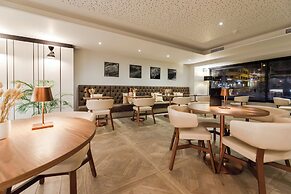 Ambassador Boutique Hotel