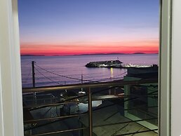 SeaView studios