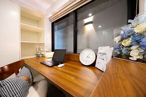 Urchin Apartment