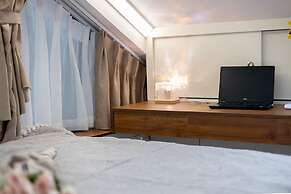 Urchin Apartment