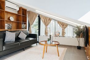 Urchin Apartment