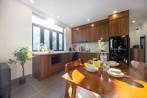 Urchin Apartment