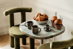 Leon Hotel-pigalle/suite-54