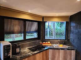 Villa 4-BR Klub Bunga No. 4 Batu Malang
