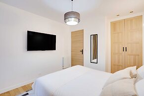 Charming Refuge Near the Sacre Coeur