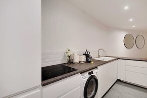 Spacious Apartment - 3br/8p - Place de la Nation