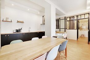 Spacious Apartment - 4br/10p Near Montmartre