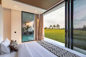 Azure 2BR Villa in Ubud Rice Field views