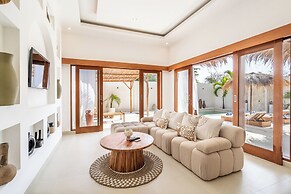 THE LUXURY LIVING