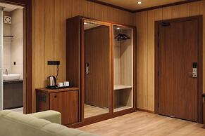 Pleasant Tree Hotels