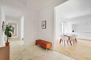 Chic Flat With Garden Terrace -4br/12p - Trocadero