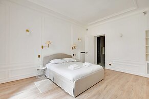Chic Flat With Garden Terrace -4br/12p - Trocadero