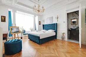 Luxurious Flat - 4bd/8p - Arc de Triomphe