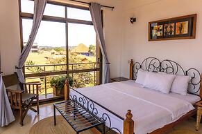 Lilac Elevate Inn