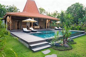 Seseh Beach Retreat Villas