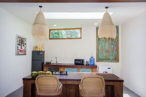 Seseh Beach Retreat Villas