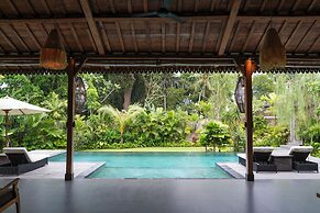 Seseh Beach Retreat Villas