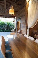 Seseh Beach Retreat Villas