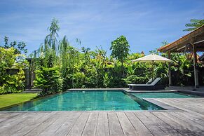 Seseh Beach Retreat Villas