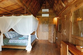 Seseh Beach Retreat Villas