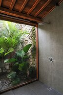 Seseh Beach Retreat Villas