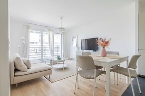 Classy Apartment - Flea Market