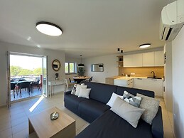 Premium levant 211 Marina Apartment