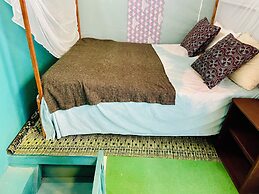 Fadidi House