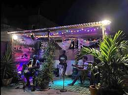 Fadidi House