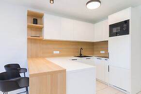 Premium Sea Side Marina Apartment  310