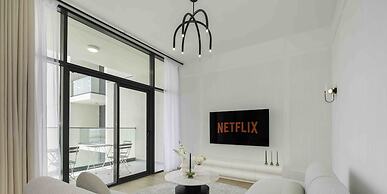 LUX The Dubai Hills Executive Suite